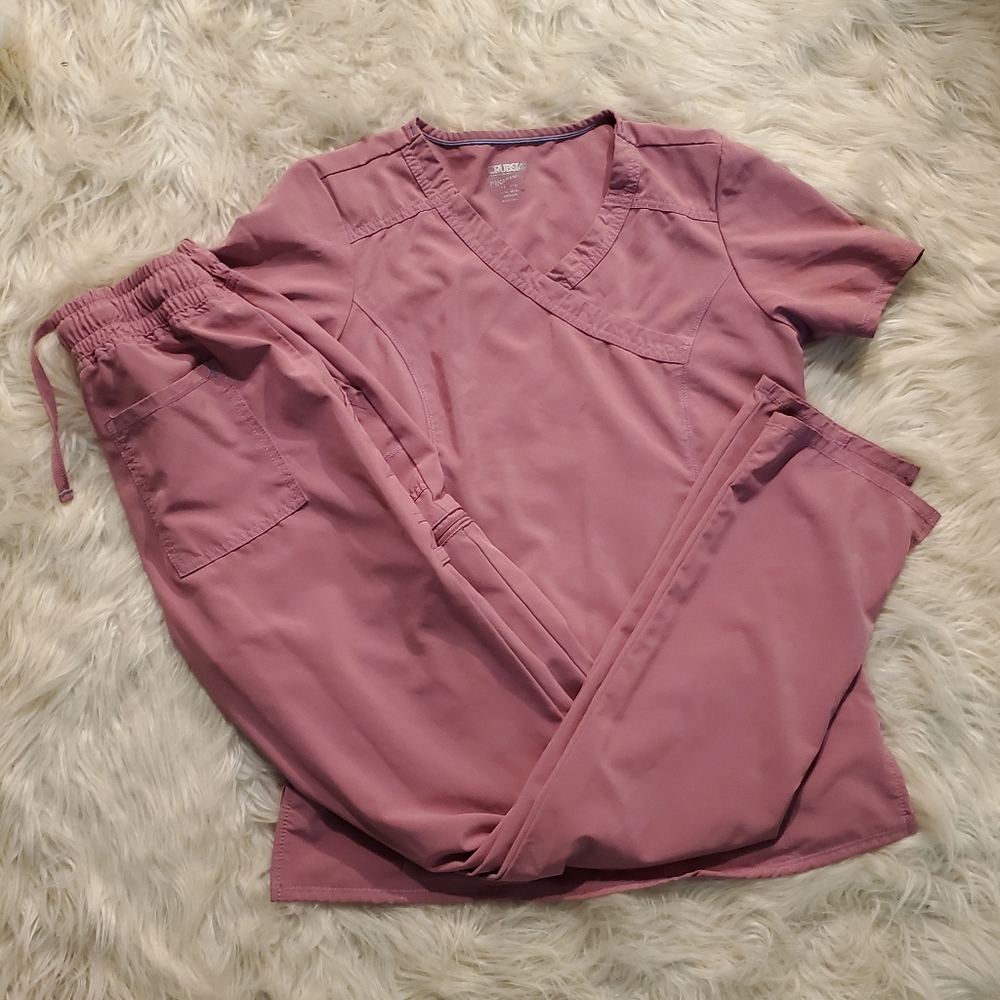 Chalk pink scrubstar scrub set